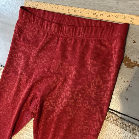 Fabletics Red High Waisted Leopard Mesh Leggings Sports Bra Set Sz XXL Sheer - Picture 7 of 12